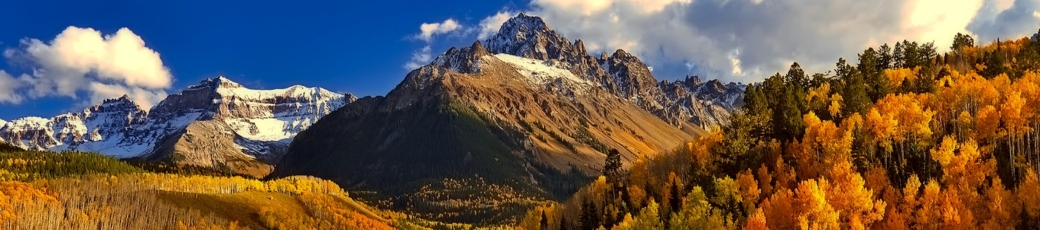 Golden autumn foliage and snow-capped mountains near Durango, Colorado